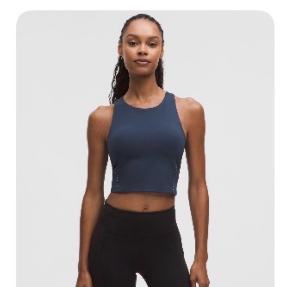 Lululemon Swift Speed Cropped Tank Top
B/C cup
NWOT
Club Blue